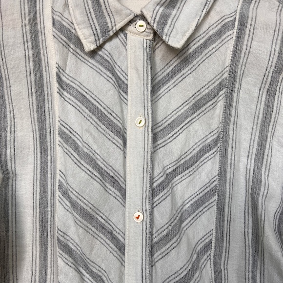 Anthropologie Buttondown - Picture 4 of 7